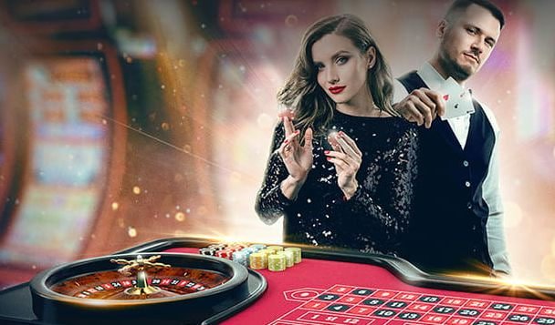 Người dùng Việt Nam chơi bắn cá đổi thưởng trên điện thoại di động tại nhà